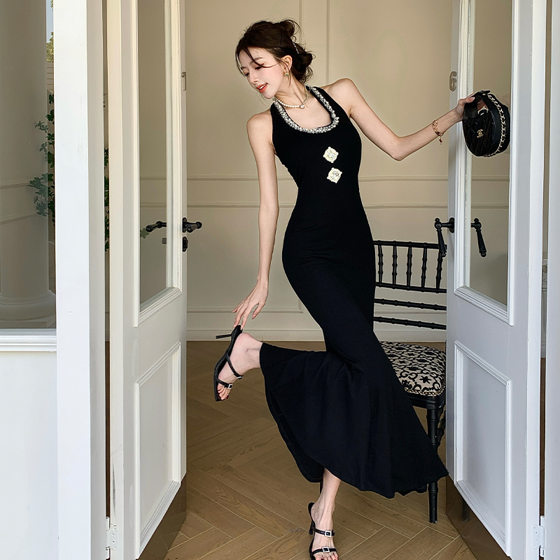 French-Style Beaded Sleeveless Halter Bodycon Long Dress for Women - Image 2