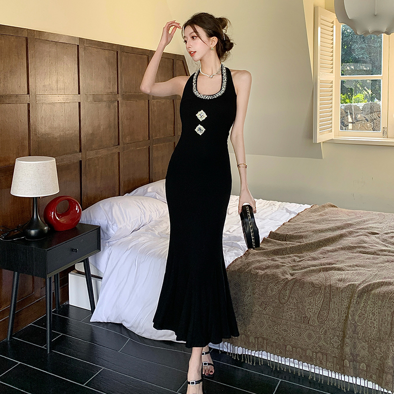 French-Style Beaded Sleeveless Halter Bodycon Long Dress for Women - Image 5