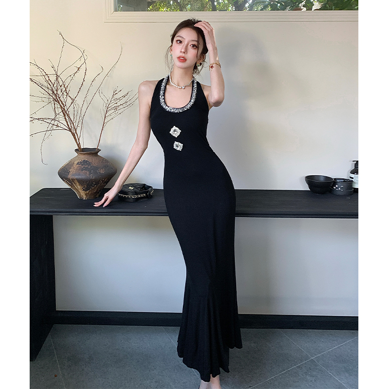 French-Style Beaded Sleeveless Halter Bodycon Long Dress for Women - Image 4