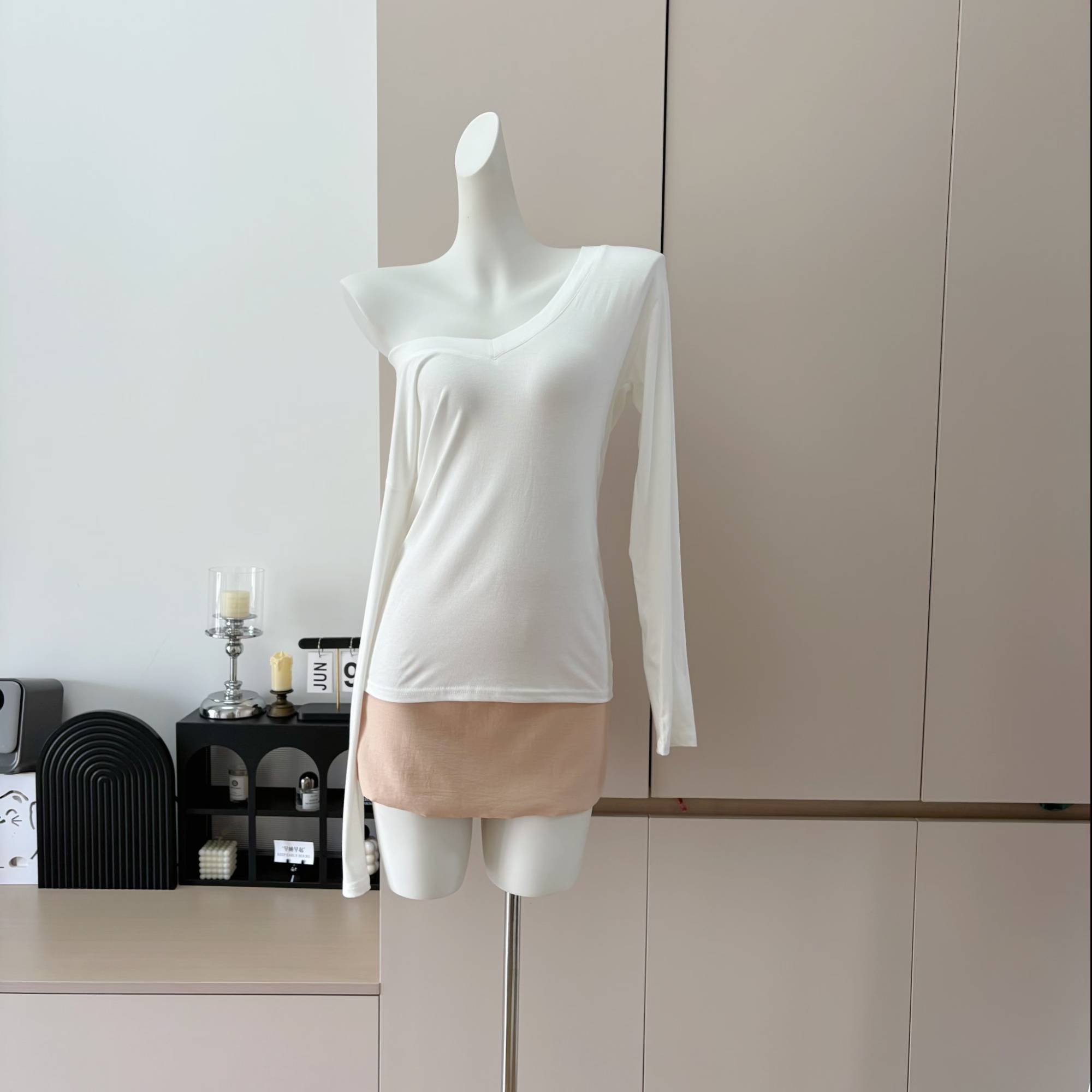 Women's Long Sleeve V-Neck Slim Fit T-Shirt Fall 2025 New Base Layer Top - Image 5