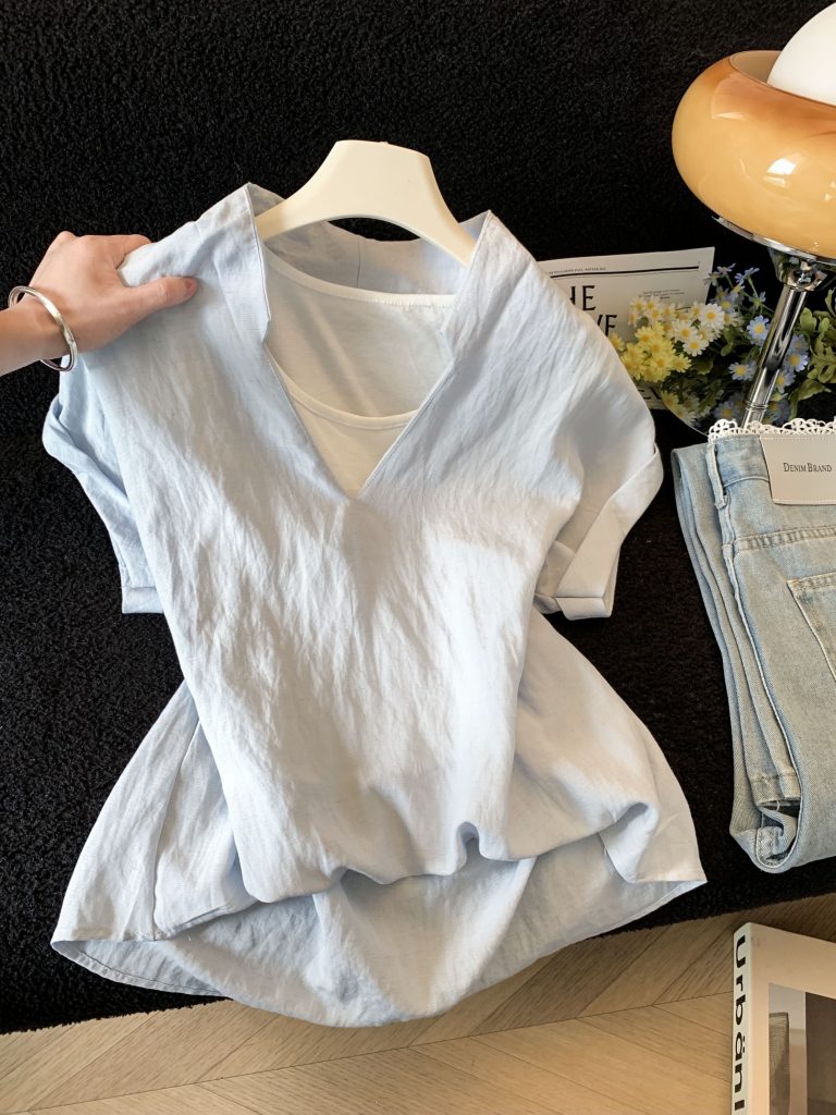 Women's Faux Two-Piece Spliced Shirt with V-Neck Short Sleeves