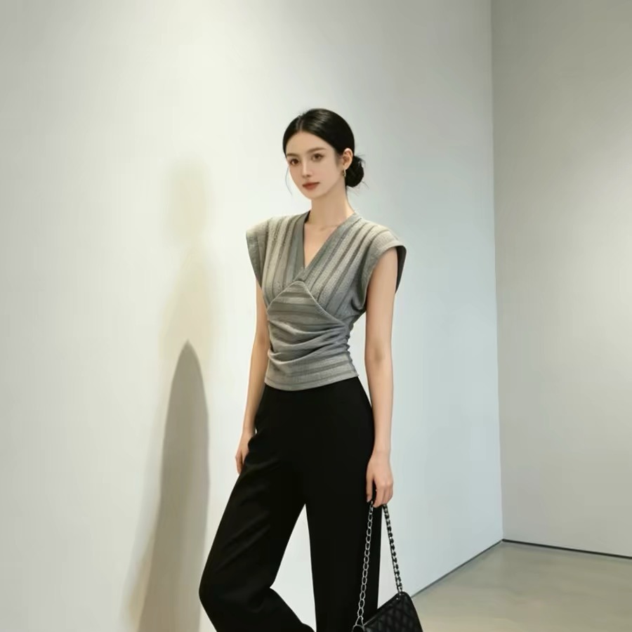 Gray V-Neck Ruched Waist Striped Short Sleeve T-Shirt Women 2026 Summer French Commuter Top - Image 5